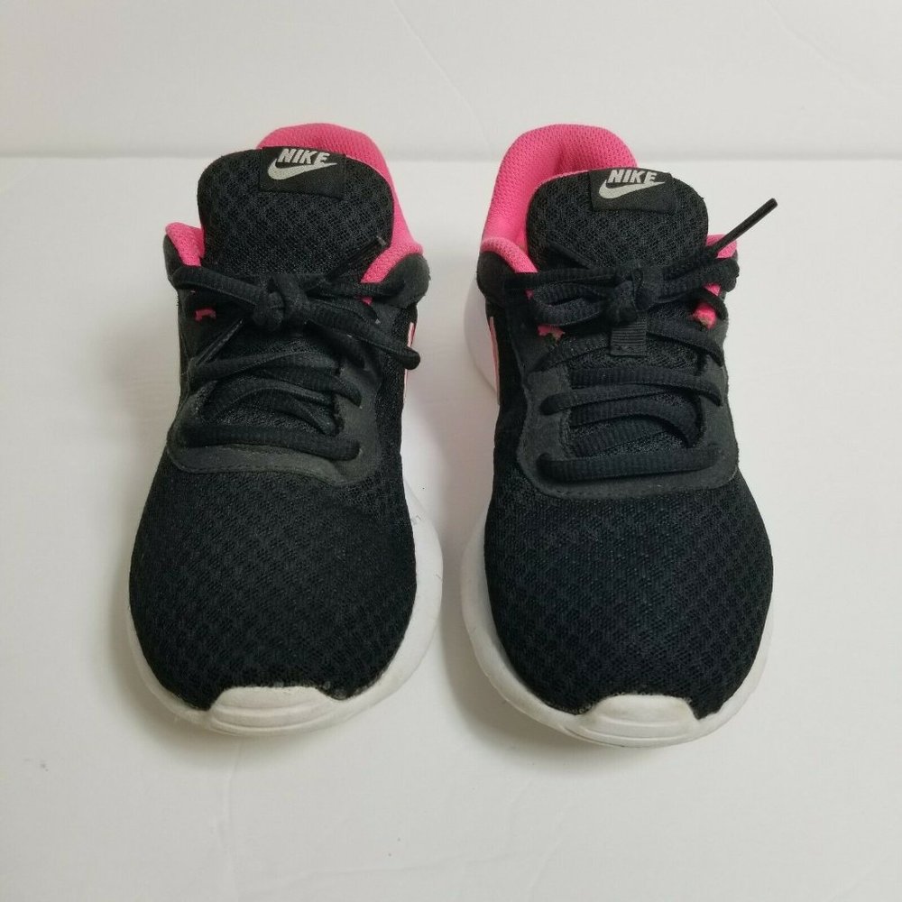 Nike Shoes Tanjun Black Hyper Pink Athletic 818384 061 Youth Size 4.5Y